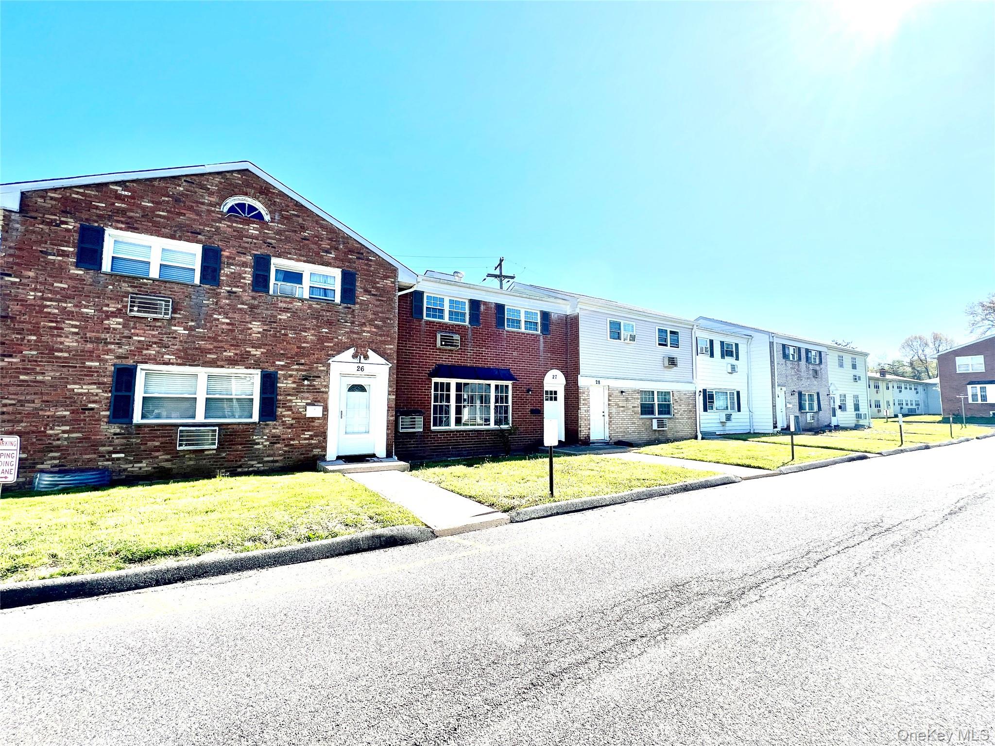 27 Lexington Lane