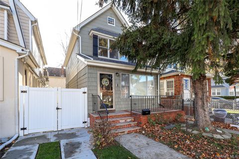 Photo of 72-04 Manse Street, Forest Hills, NY 11375 (MLS # 935299)