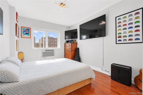 Condo For Sale - 2821 36th Street #4R<br/> Astoria, NY 11103