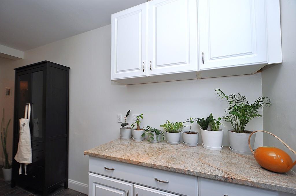 Scarsdale, New York 10583, United States, ,1 BathroomBathrooms,Residential,Pending,145875