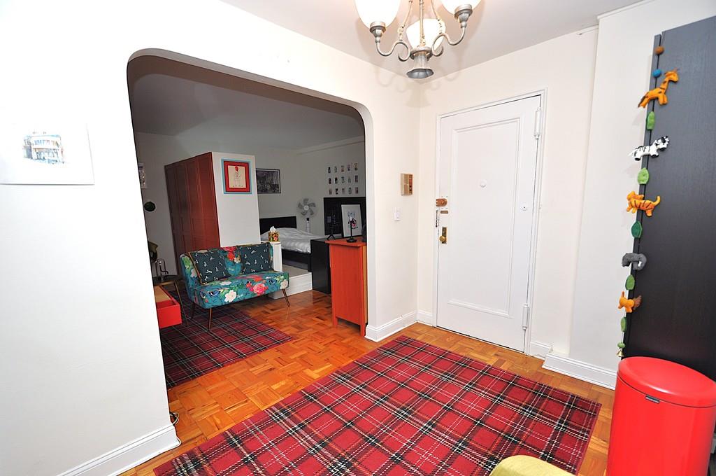 Scarsdale, New York 10583, United States, ,1 BathroomBathrooms,Residential,Pending,145875