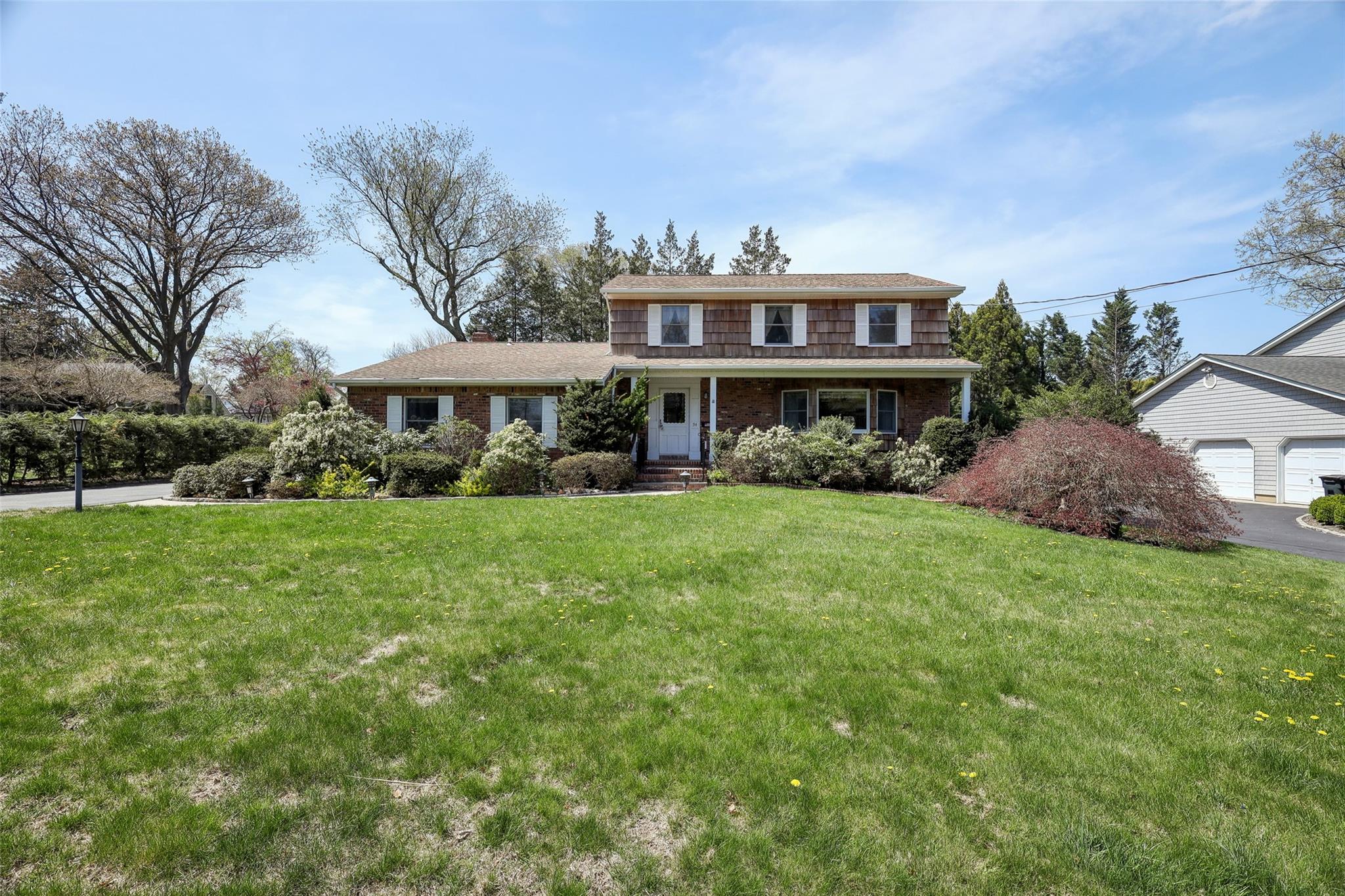 54 Robbins Drive
