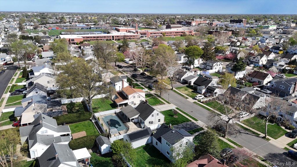 Photo of 13 Peachtree Lane, Levittown, NY 11756 (MLS # 991688)
