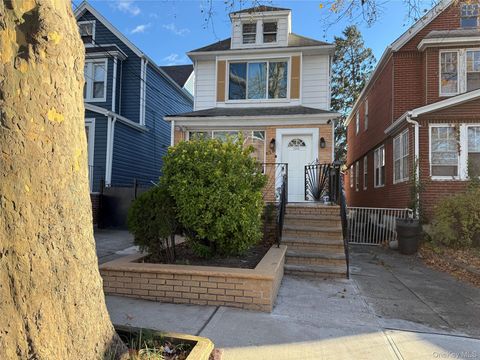 62-16 80 Avenue Glendale NY 11385