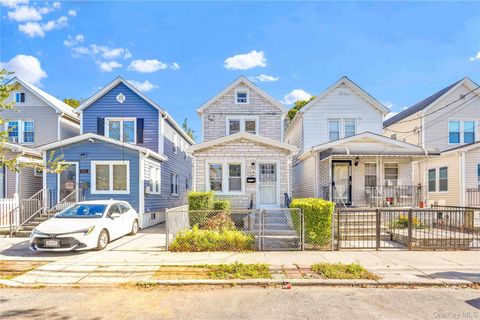 Photo of 11429 146th Street, Jamaica, NY 11436 (MLS # 929541)