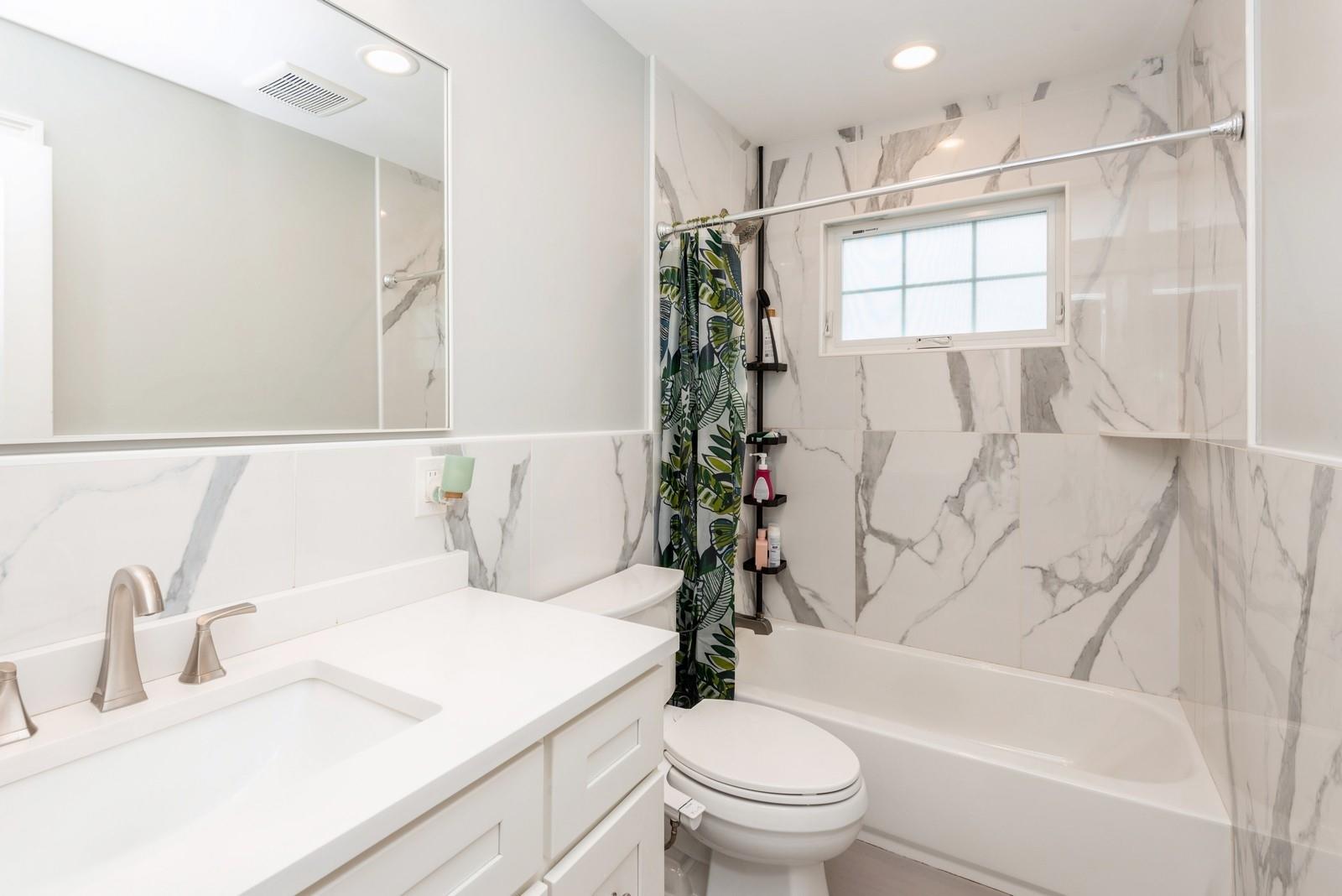 1160 Logan Road, Wantagh, New York image 15
