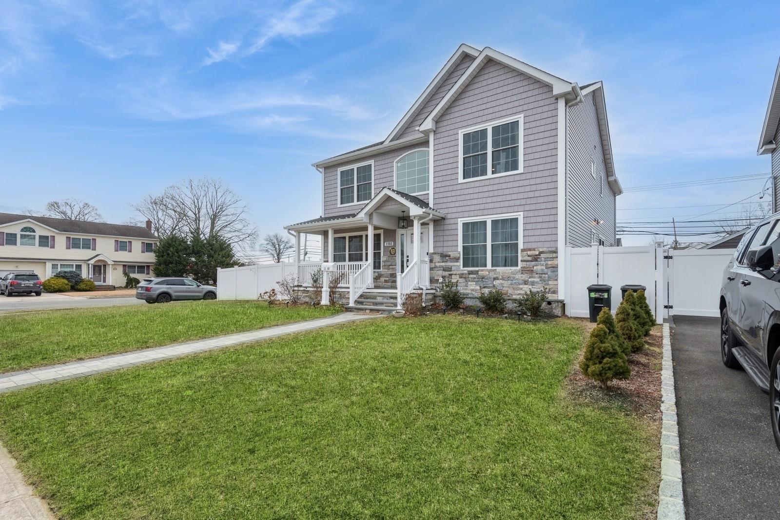 1160 Logan Road, Wantagh, New York image 2