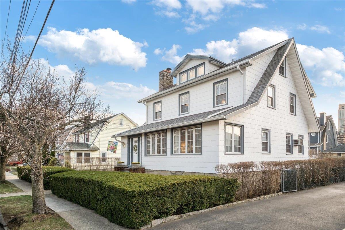 70 Pratt Street, New Rochelle, New York image 3