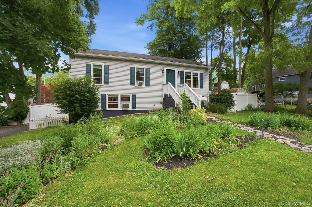 Photo of 21 Overlook Avenue, Beacon, NY 12508 (MLS # 1016059)