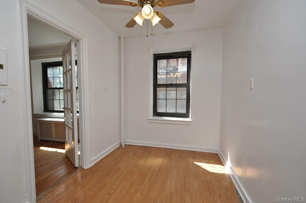 Scarsdale, New York 10583, United States, 3 Bedrooms Bedrooms, ,2 BathroomsBathrooms,Residential,Active,203859