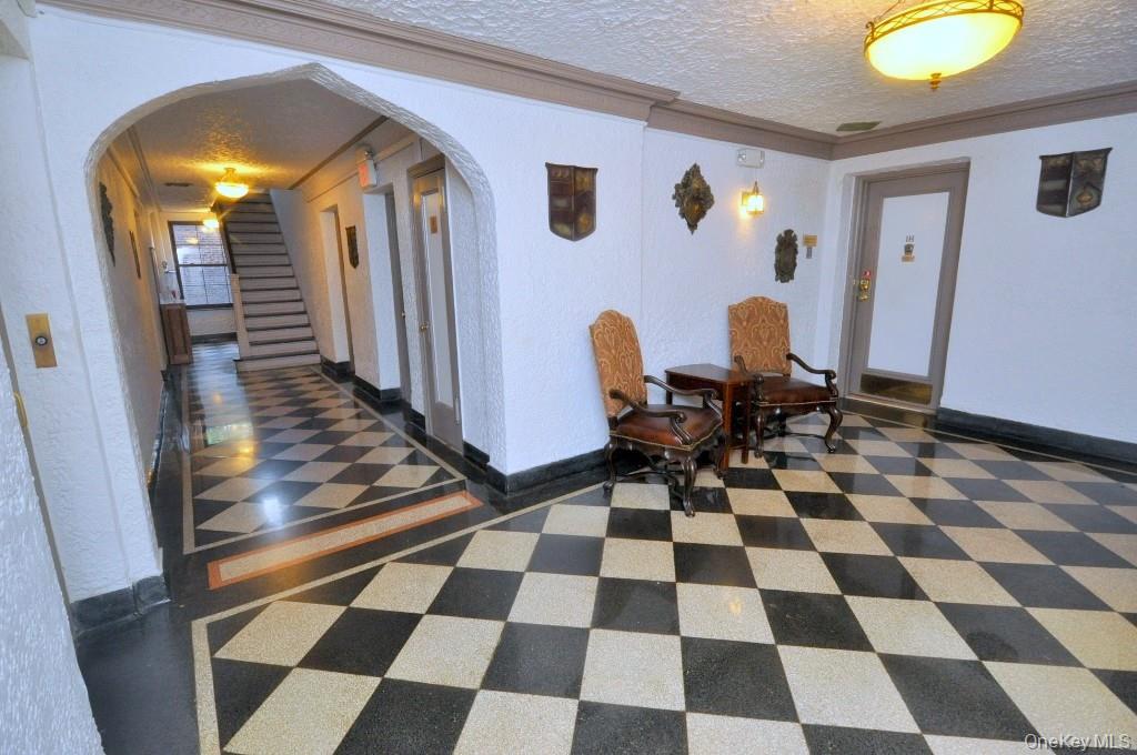 Scarsdale, New York 10583, United States, 3 Bedrooms Bedrooms, ,2 BathroomsBathrooms,Residential,Active,203859