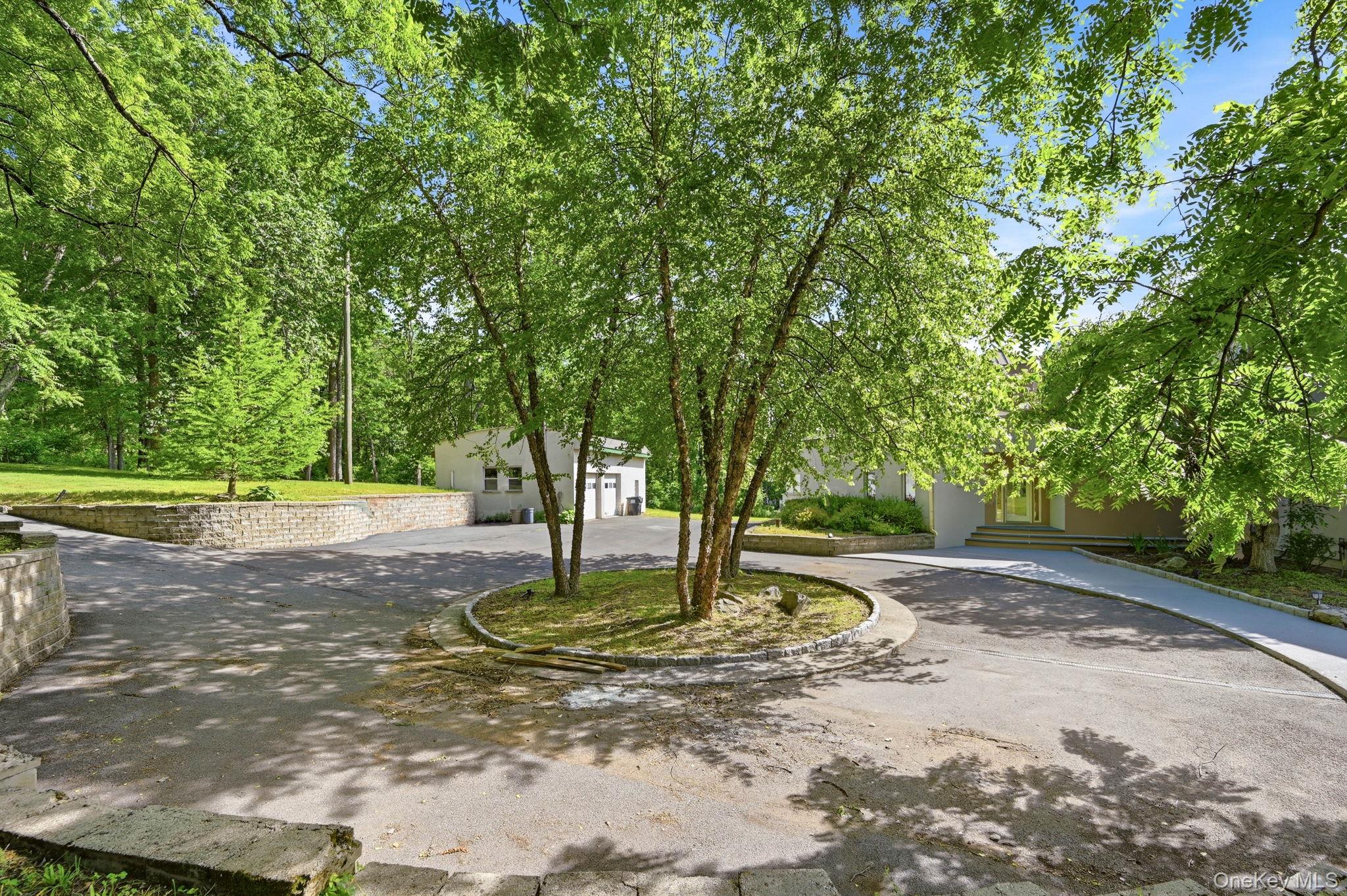 151 Bellvale Lakes Road