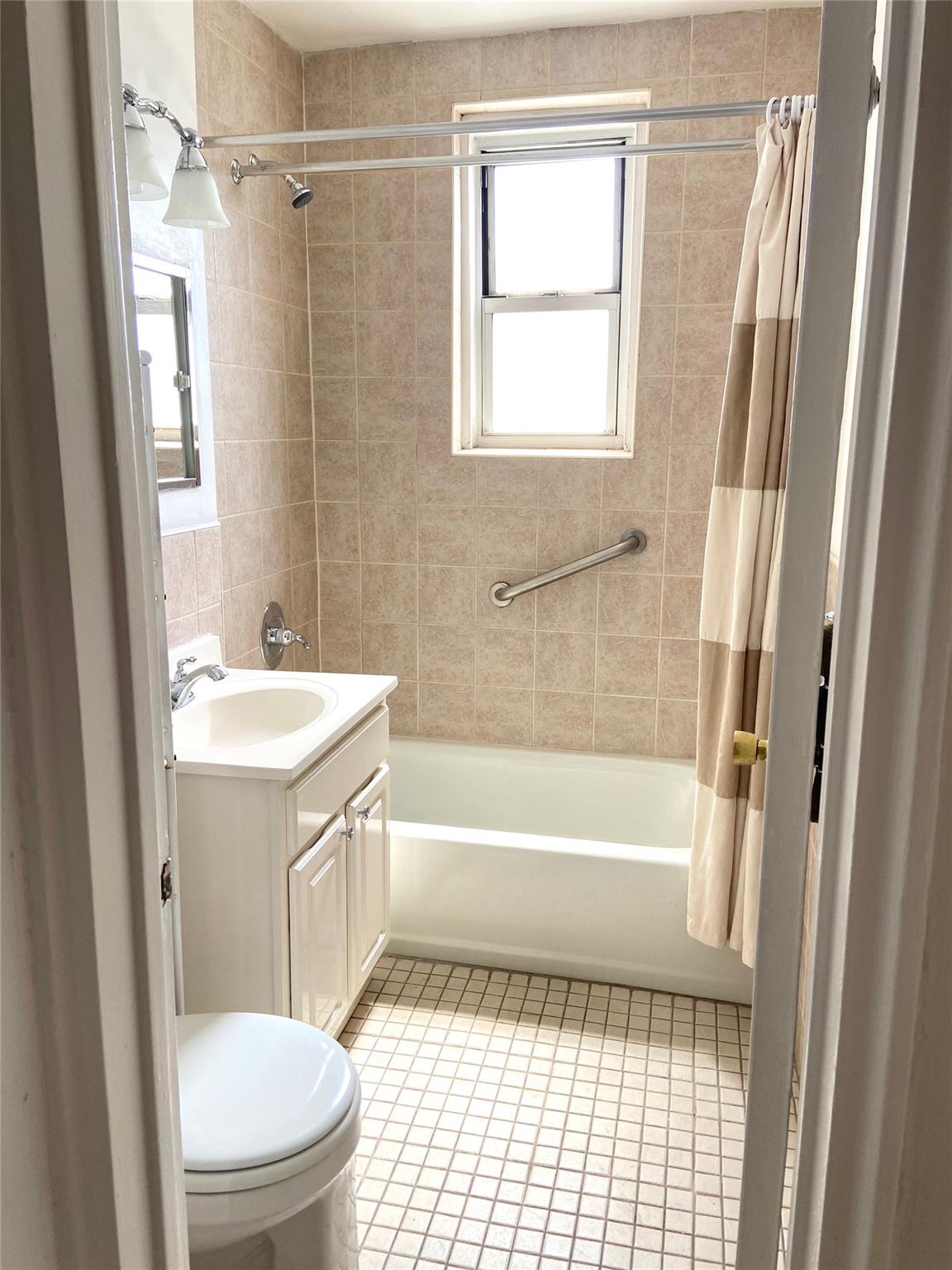 84-20 51 Avenue #5L, Elmhurst, New York image 11