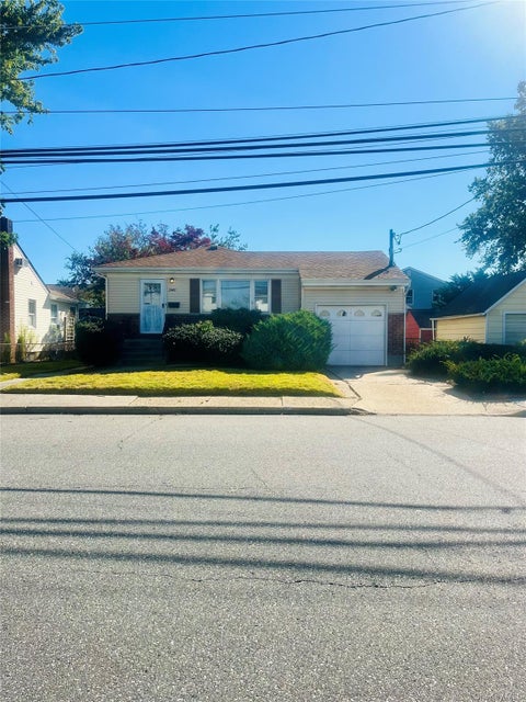Photo of 2449 S Seamans Neck Road, Seaford, NY 11783 (MLS # 1065242)