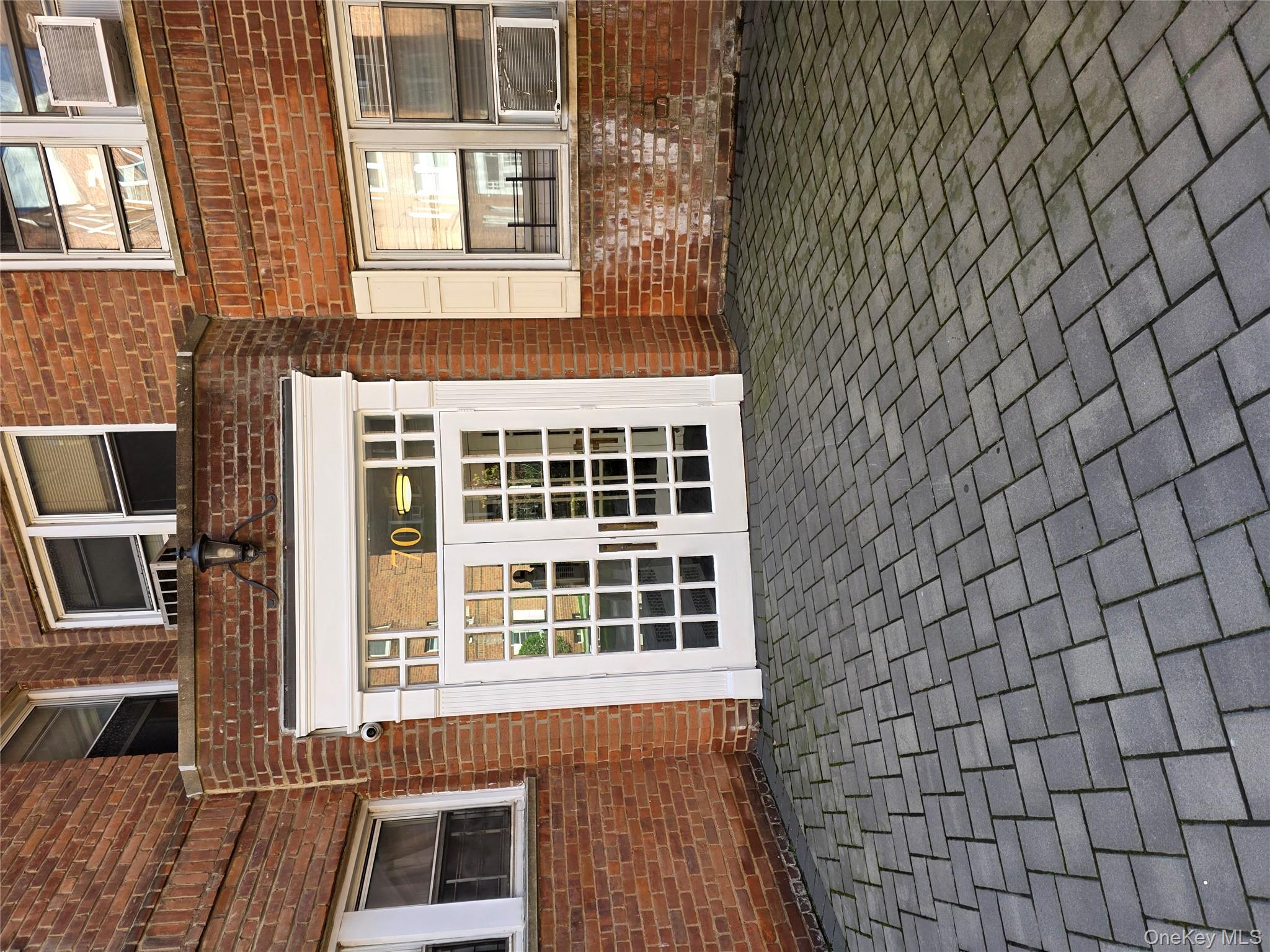 70 Locust Avenue B505