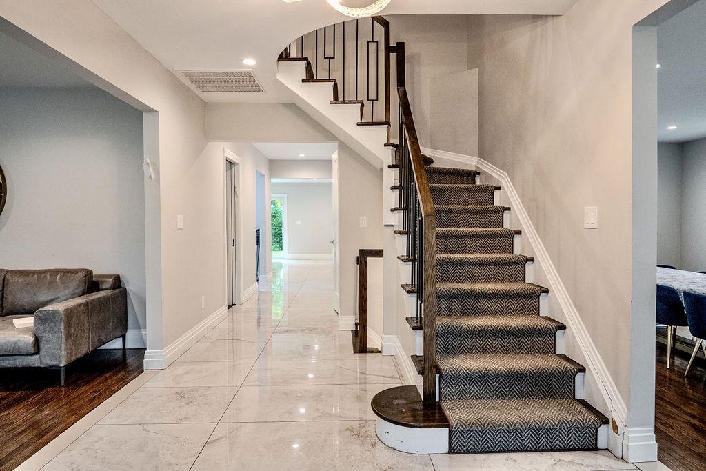 8 Stuyvesant Place