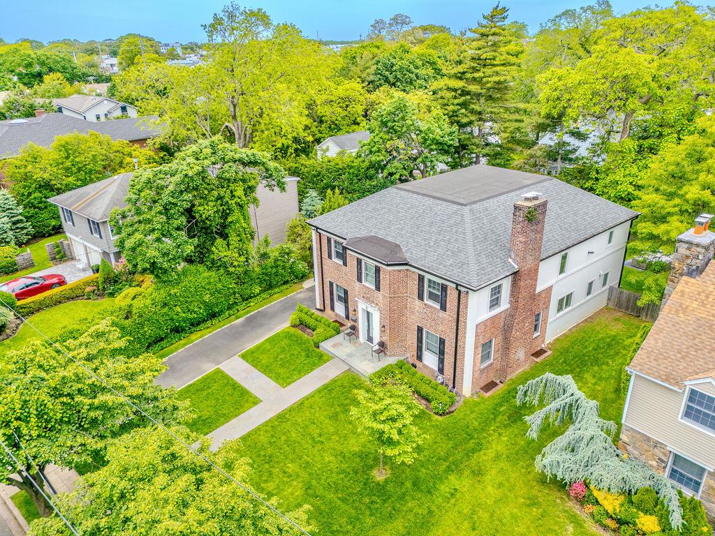 8 Stuyvesant Place