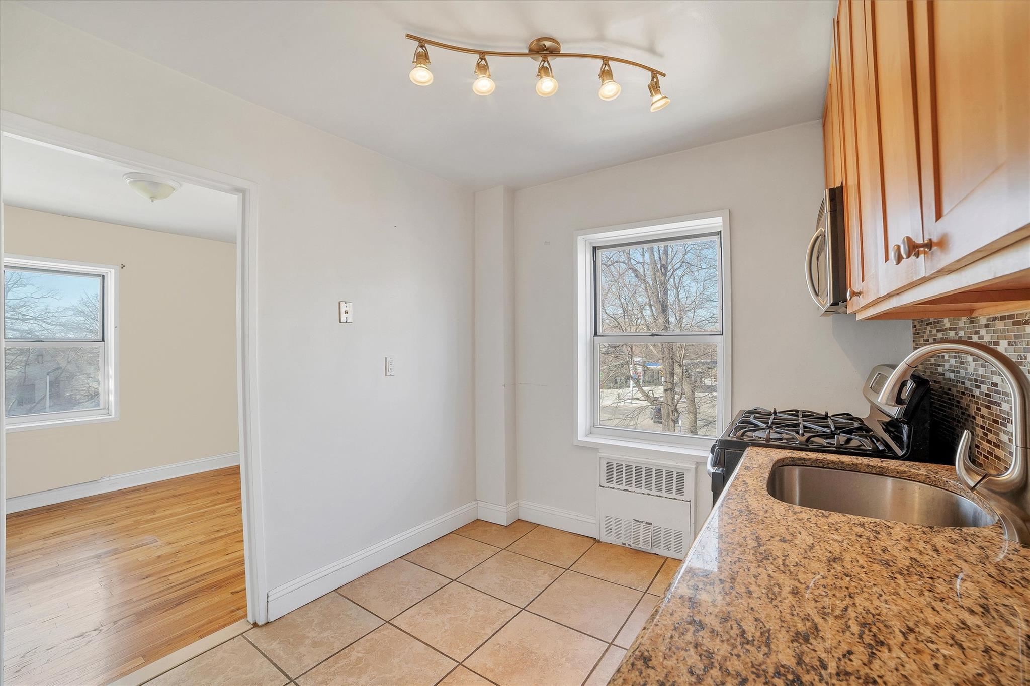 415 Gramatan Avenue #3J, Mount Vernon, New York image 8