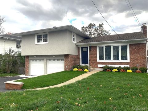 1706 Old Mill Road Merrick NY 11566