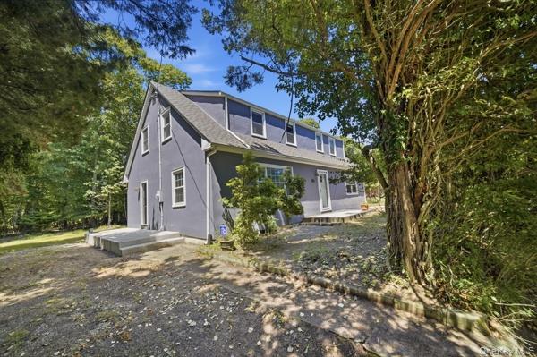 458 N Magee Street