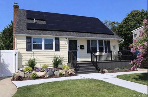 1300 Lakeside Drive Wantagh NY 11793