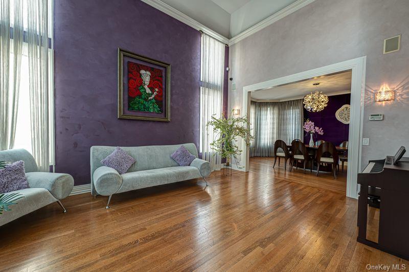 37 Crescent Cove Circle