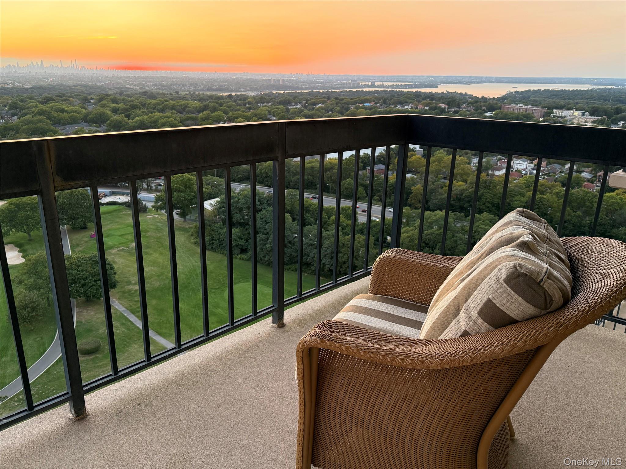 269-10 Grand Central Parkway 30W