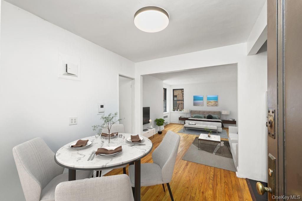 Photo of 15 Oliver Street #3C, Brooklyn, NY 11209 (MLS # 957000)