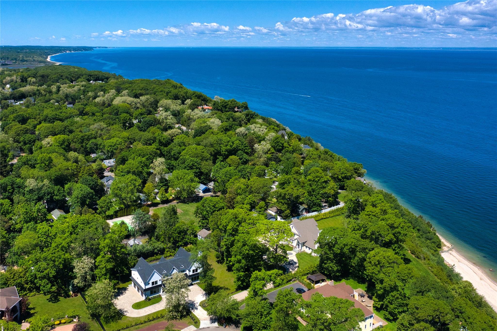 110 Crescent Court, Wading River, New York image 12