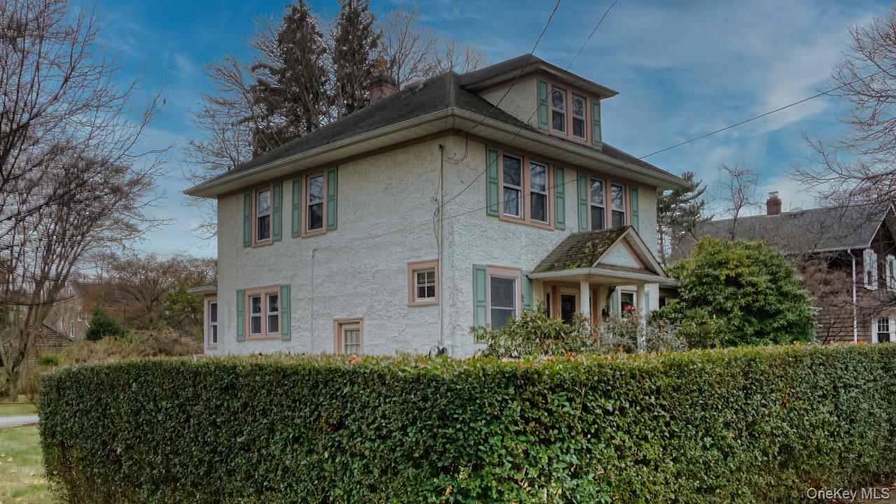 64 Ketewamoke Avenue