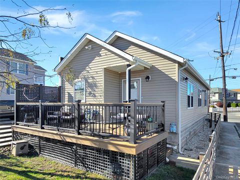 Photo of 541 Long Beach Road, Island Park, NY 11558 (MLS # 929250)