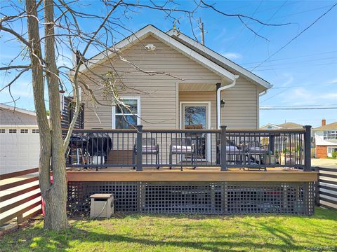 541 Long Beach Road Island Park NY 11558