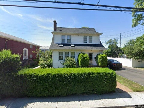 Apartment For Rent - 356 Mulry Lane #2ND FL<br/> Nassau County, Lawrence, NY 11559