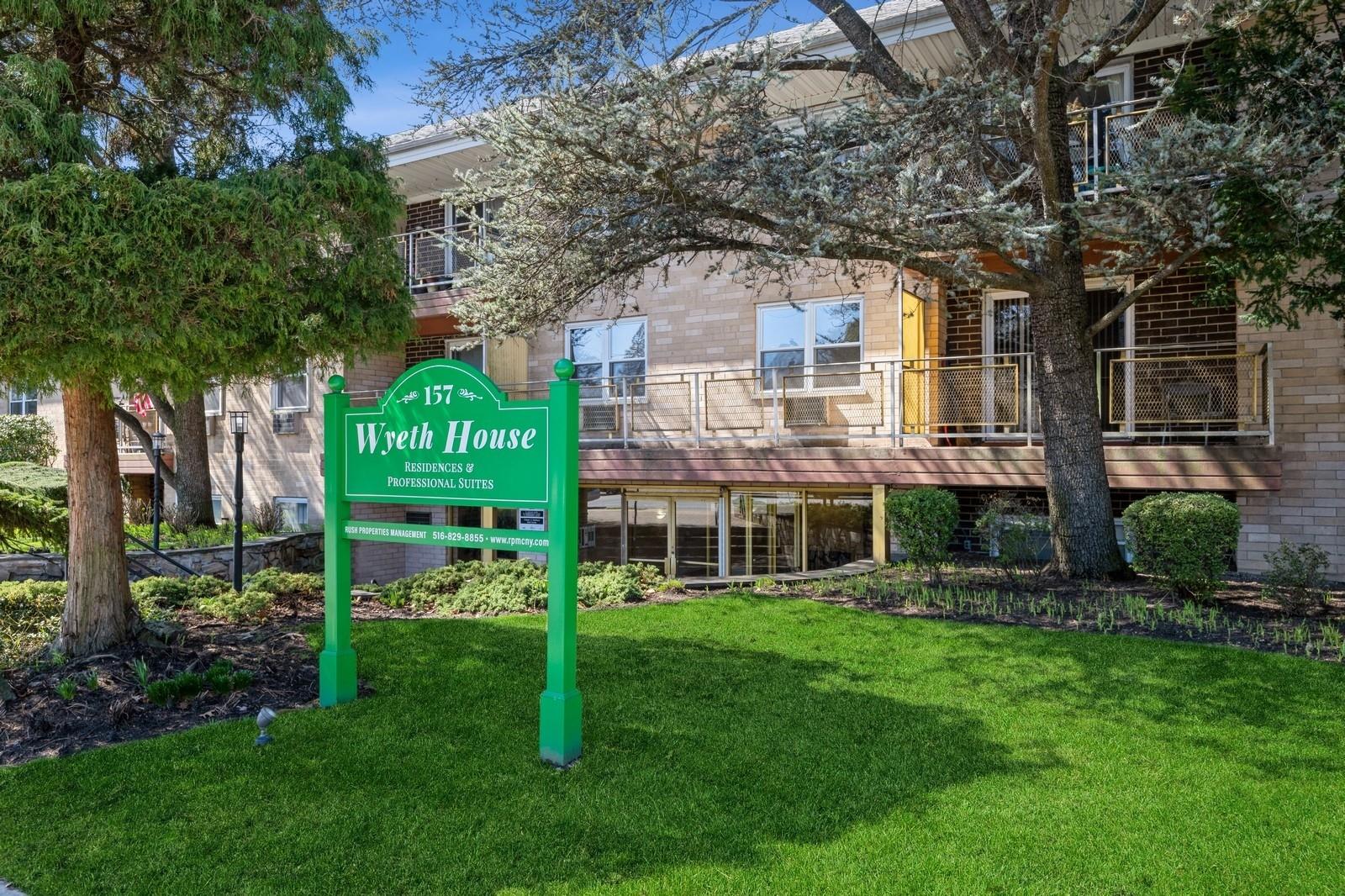 157 Hempstead Avenue #B2, Lynbrook, New York image 1