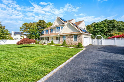 Photo of 40 Bloomington Street, Medford, NY 11763 (MLS # 1062609)