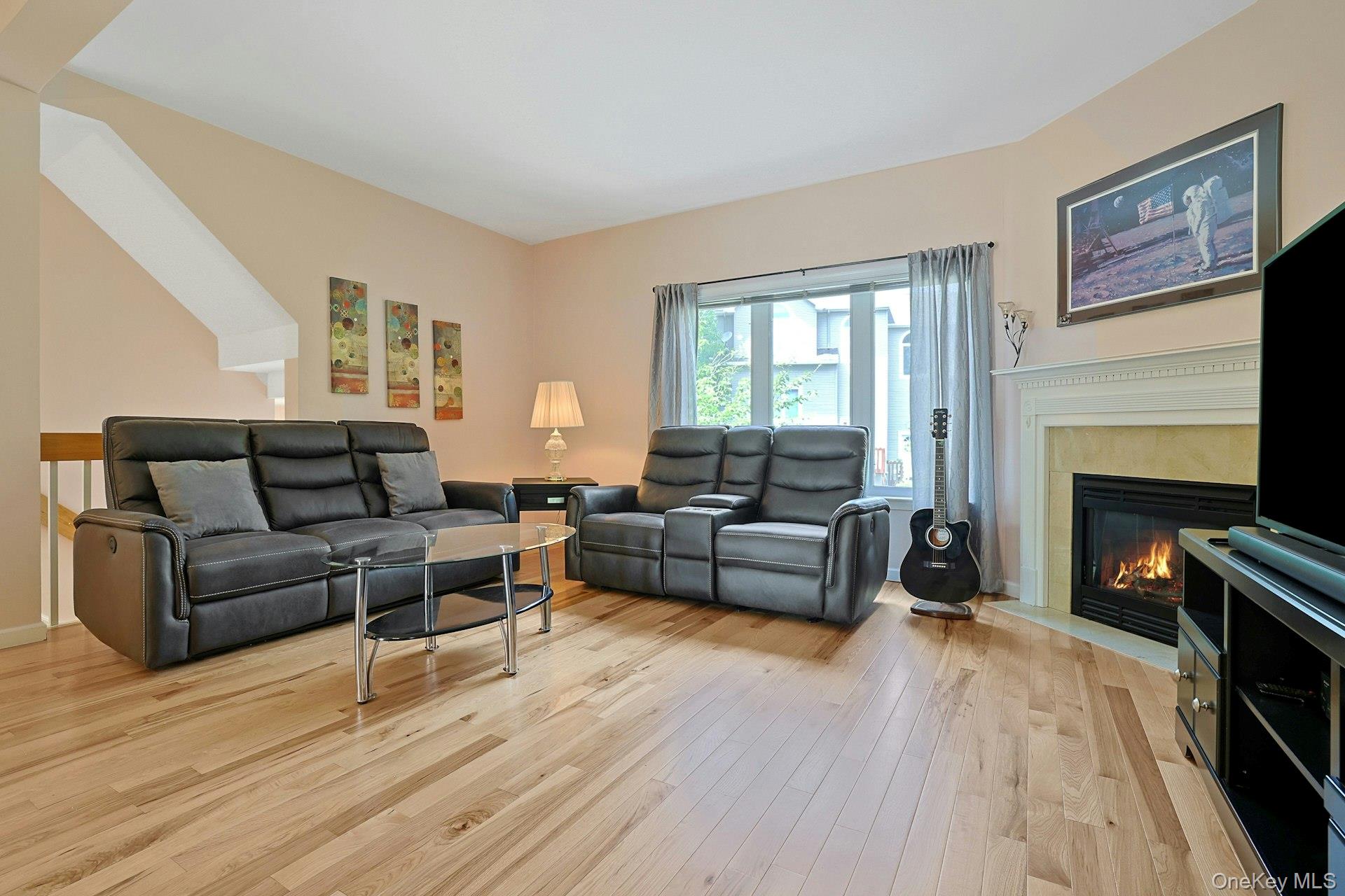 1 Ledger View Court