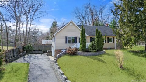 Homes For Sale - 52 Hewlett Drive<br/> Sound Beach, NY 11789