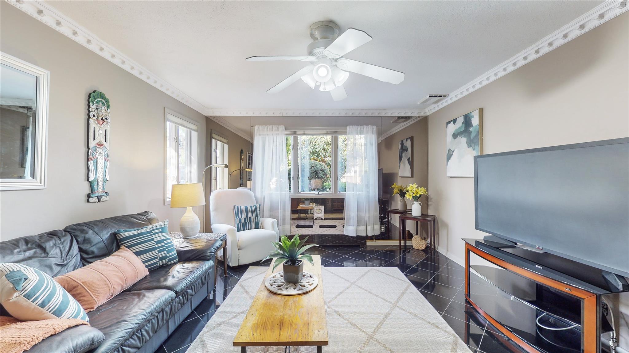52-04 Redfield Street St, Douglaston, New York image 18