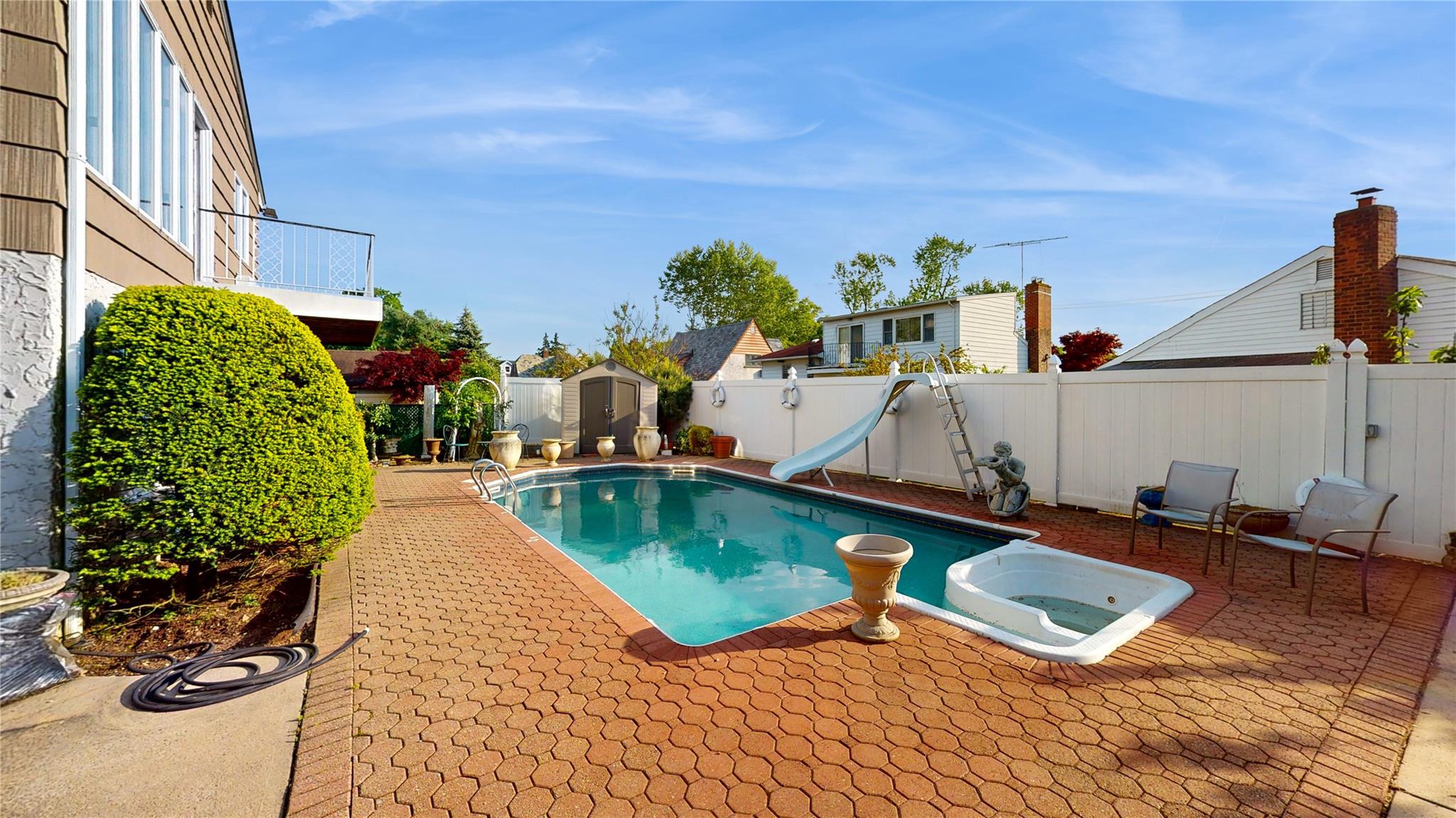 52-04 Redfield Street St, Douglaston, New York image 24