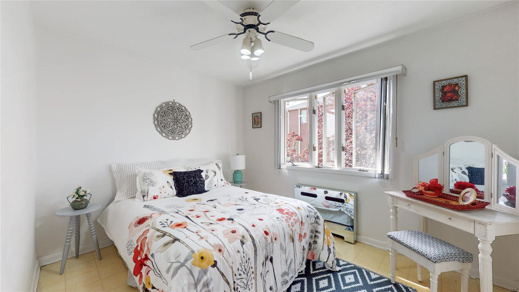 52-04 Redfield Street St, Douglaston, New York image 11