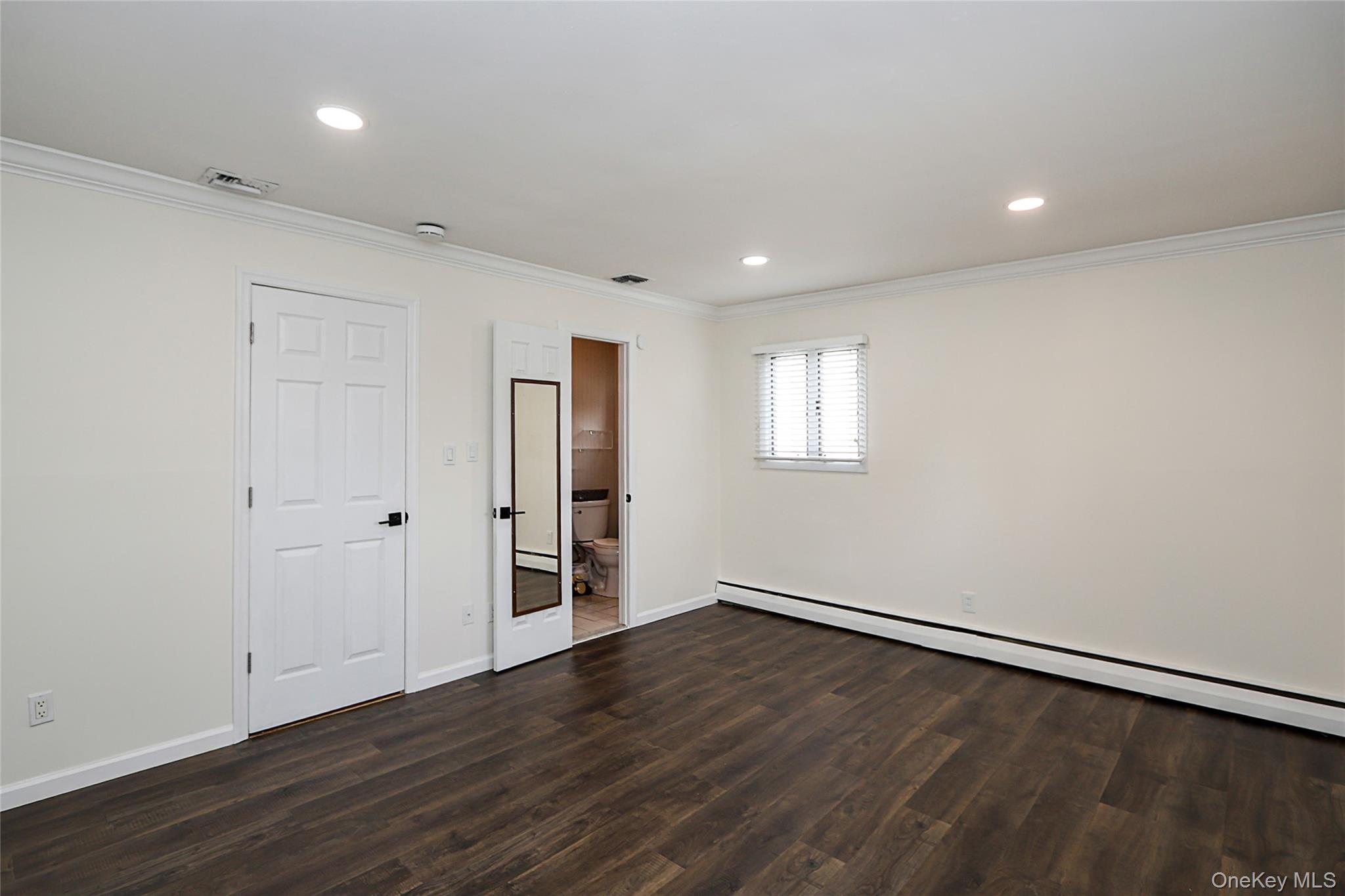 Woodbury, New York 11797, United States, 4 Bedrooms Bedrooms, ,3 BathroomsBathrooms,Residential,Active,207305