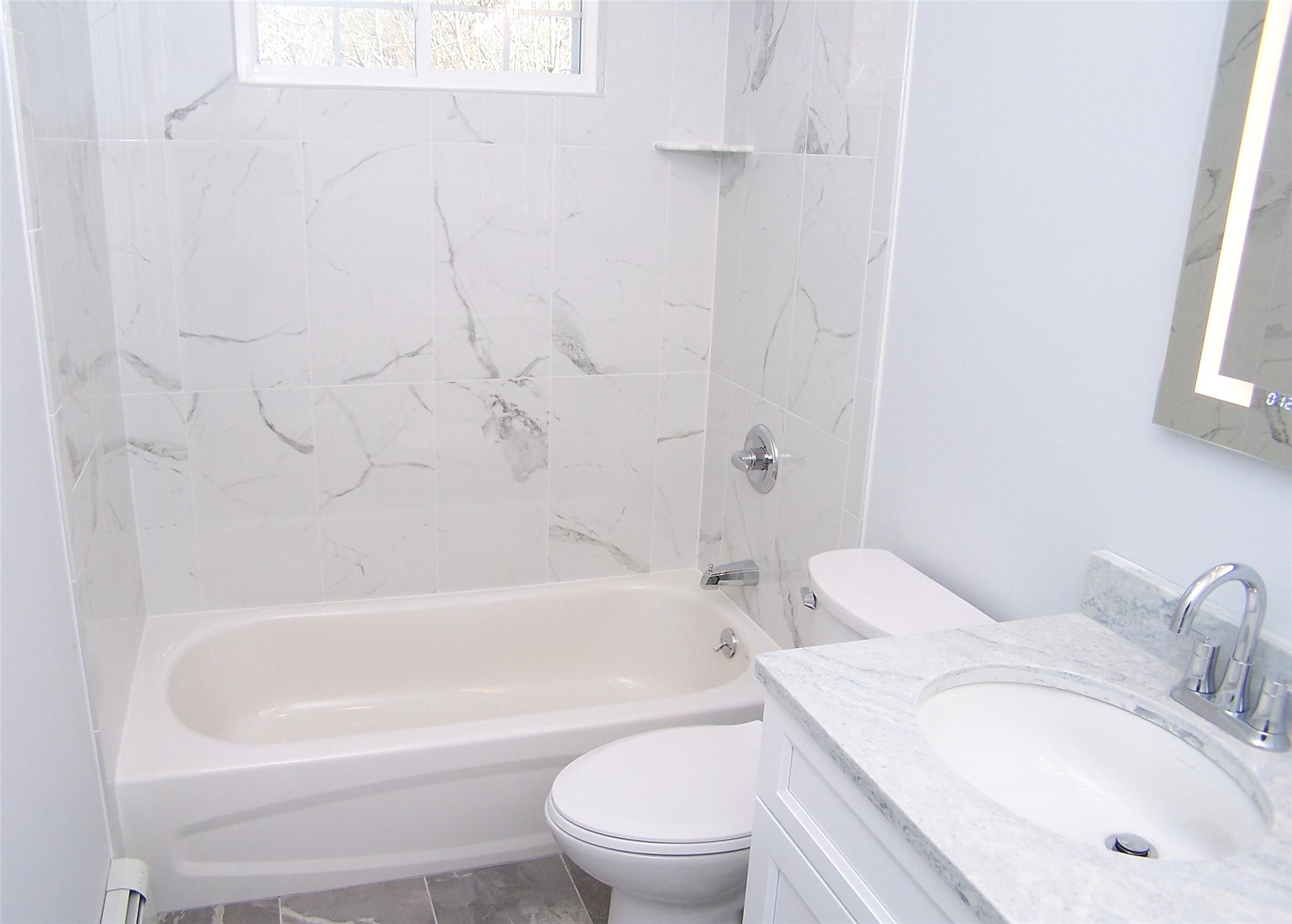 68 Ostend Circle, Shirley, New York image 18