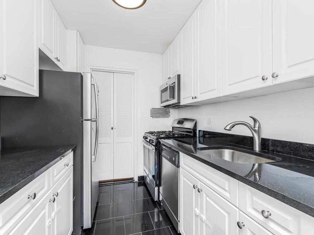 4555 Henry Hudson Parkway #1206, Bronx, New York image 5