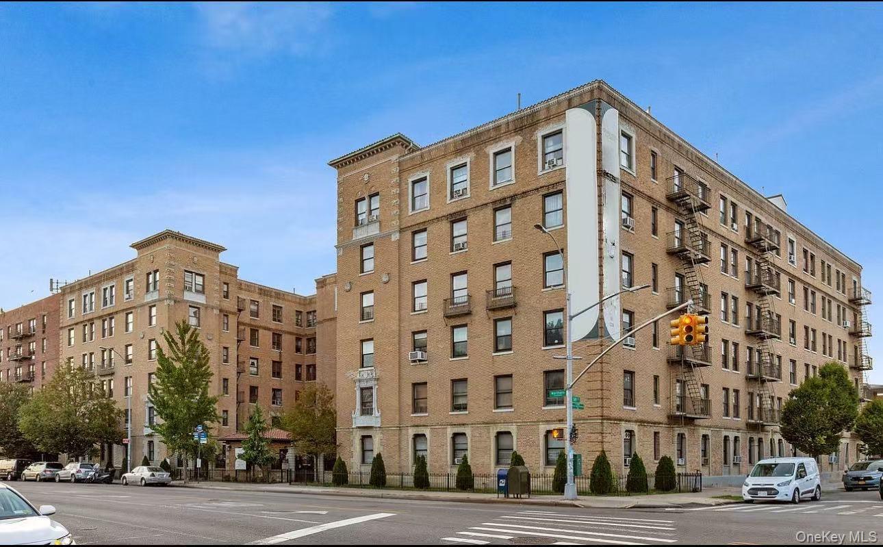 148-09 Northern Blvd 3B