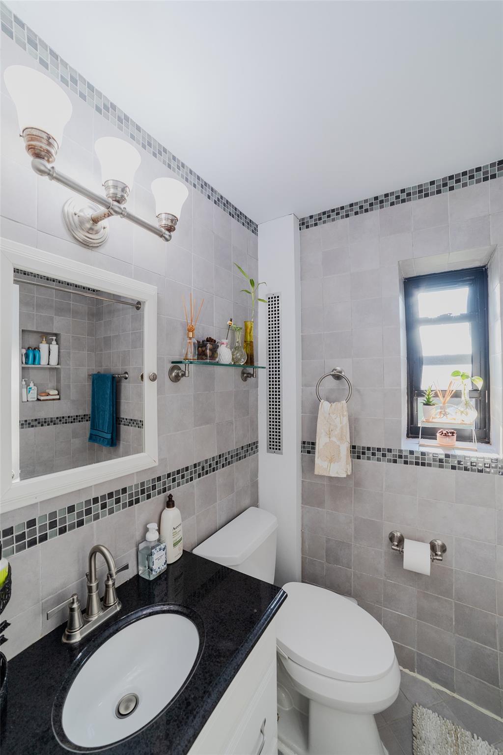 32 Manchester Road Rd #UNIT B26, Eastchester, New York image 12