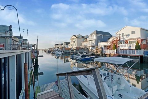 27 W 11th Road Broad Channel NY 11693