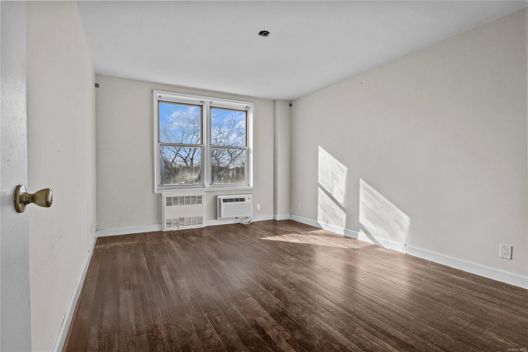 64-49 Wetherole Street #4G, Rego Park, New York image 12