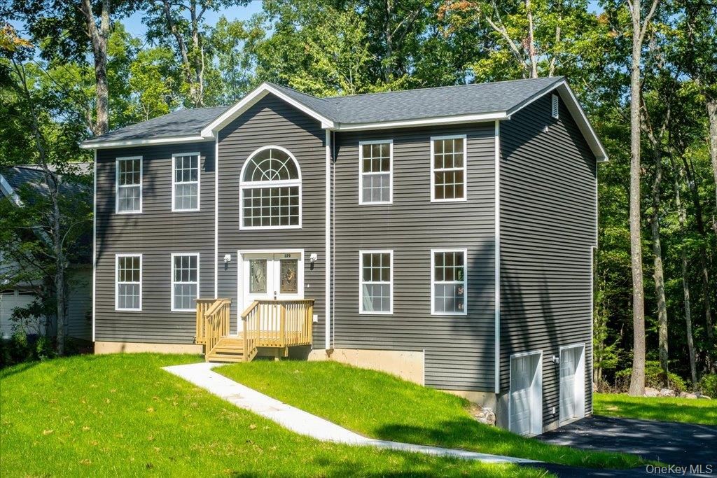 Photo of 677 Marsh Road, Glen Wild, NY 12738 (MLS # 993900)
