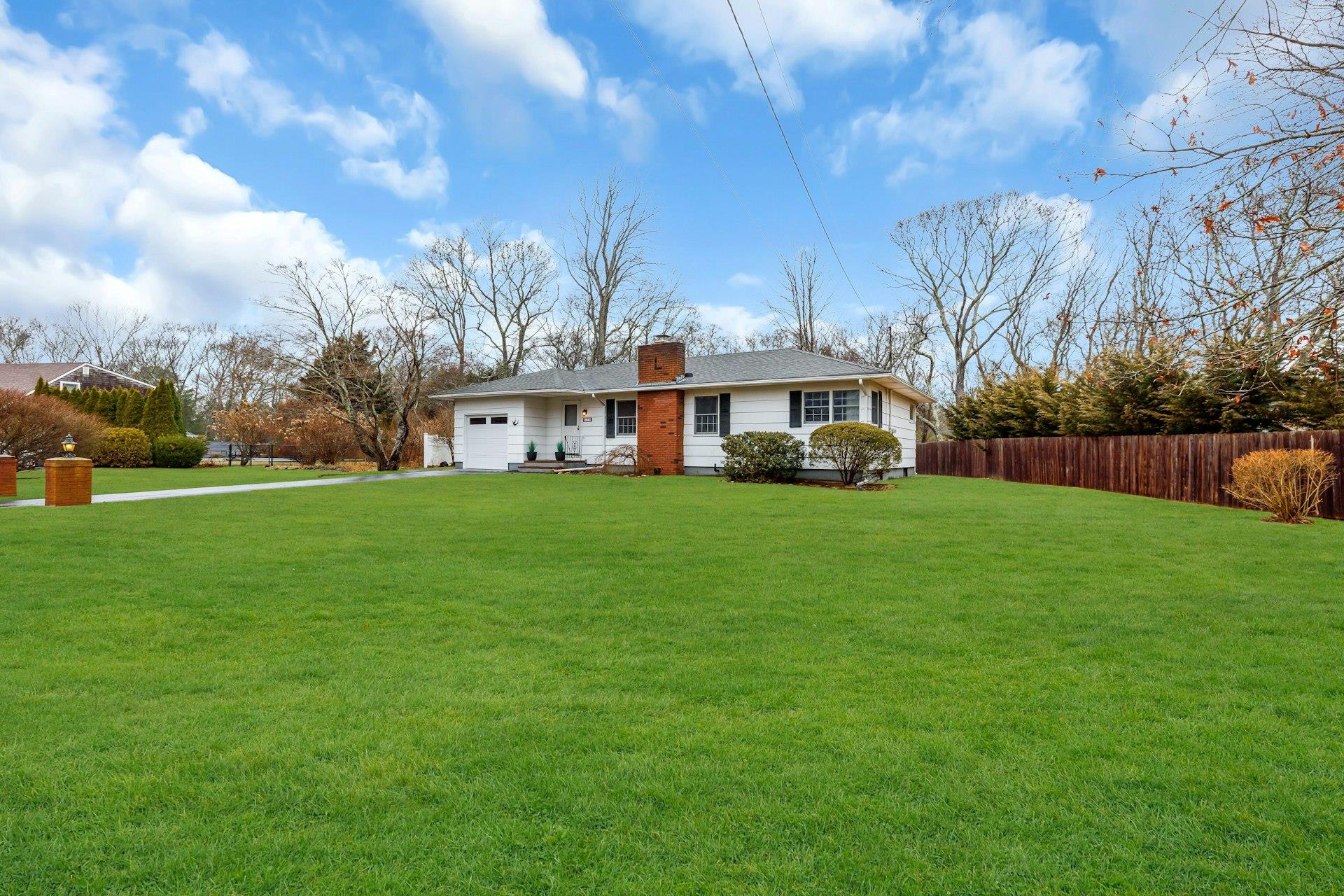 7 Howell Place, Speonk, New York image 3