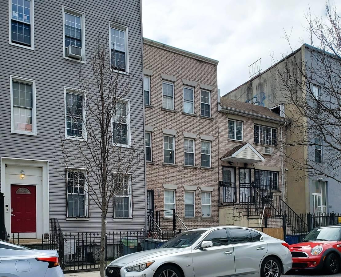 964 Madison Street